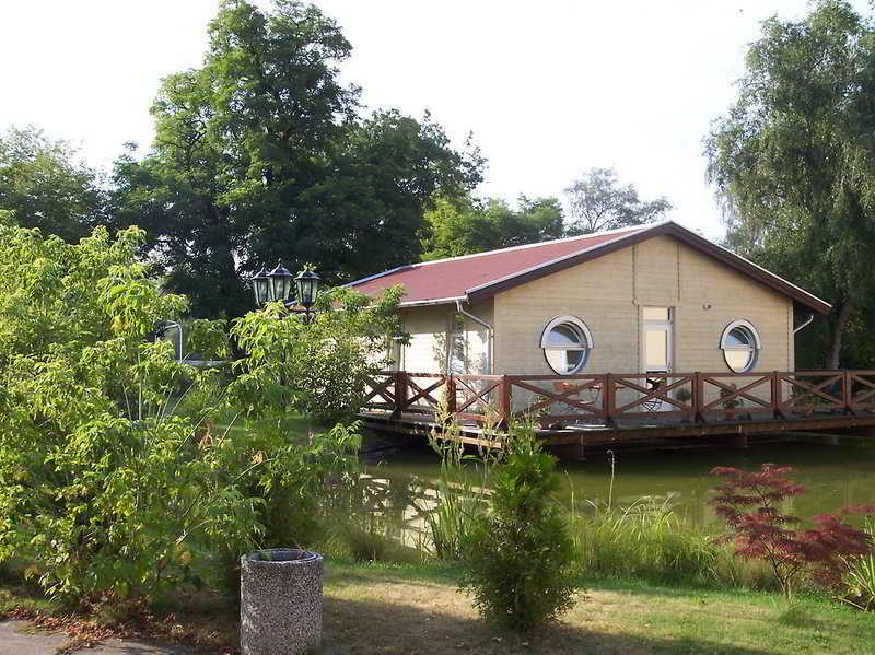 Days Hotel Liebenwalde Preussischer Hof מראה חיצוני תמונה